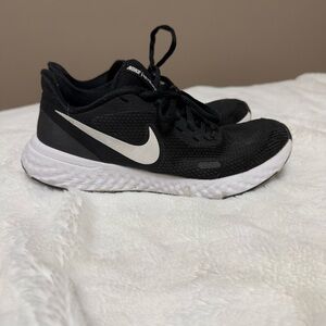 Nike Black and White Running Shoes